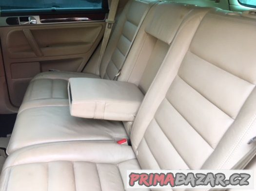 Volkswagen Touareg 4.2i V8 automat,kúže DVD atd. – fotografie 3