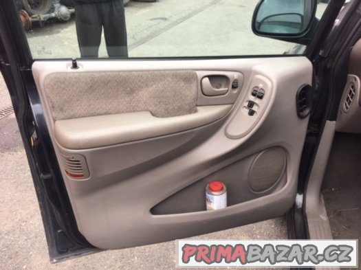 Chrysler Grand Voyager 2,5 CRD r.v. 2001 na dily – fotografie 5