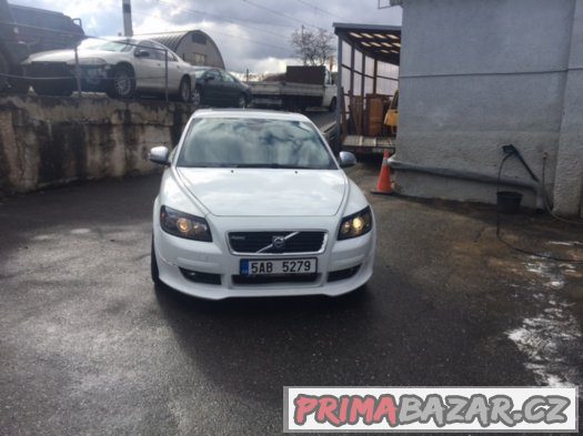 Volvo C30 r.v.12/2009 1,6d R design i na splátky každému – fotografie 2