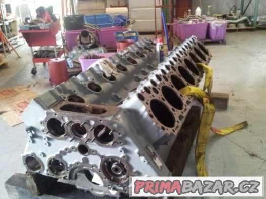 Motor V16 – fotografie 5