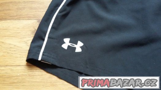 Pánské fitness šortky UNDER ARMOUR - velikost LG/G – fotografie 2