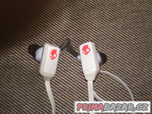 Sluchátka na bluetooth SkullCandy – fotografie 2