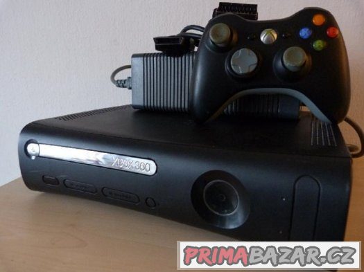 KONZOLE XBOX 360 MICROSOFT 120GB 3 GENERACE VYČIŠTĚN SEŘÍZEN – fotografie 1