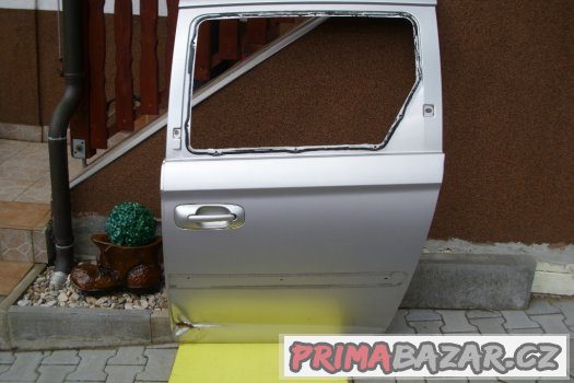NÁCHOD,Chrysler Voyager dveře,levá strana,šoupačky. – fotografie 1