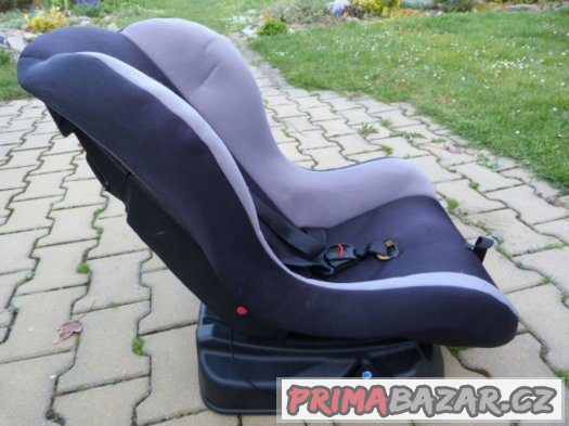 AUTOSEDAČKA T.T. UNIVERSEL 0-18 KG MADE IN FRANCE – fotografie 2