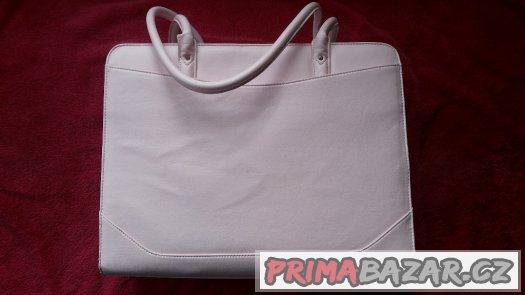 Elegantní dámská taška pro notebook – fotografie 5