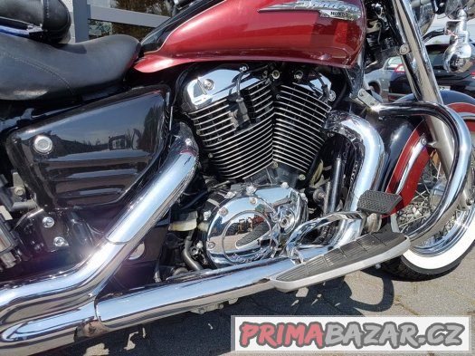 Honda shadow vt 1100 2000 roku krasny ako novy – fotografie 4