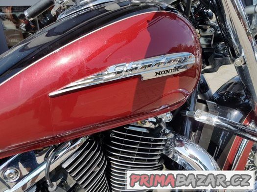 Honda shadow vt 1100 2000 roku krasny ako novy – fotografie 5