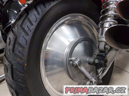Honda Magna vf 700 vf 750  krásna lame ako novy – fotografie 5