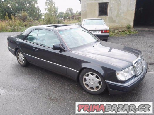 Mercedes-Benz E W124 320 CE E  162kw V6 rok 4/1993 – fotografie 2