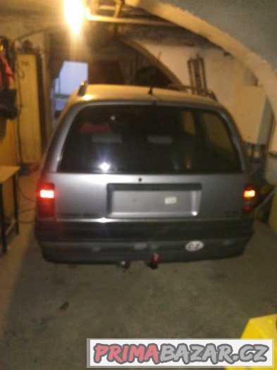 Opel Omega A Caravan,2.0i,85kW – fotografie 2