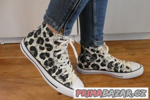 Skoro nové šedočerné leopardí Conversky, vel. 39 – fotografie 1