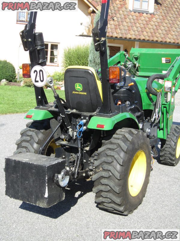 John Deere 2320 traktor s příslušenstvím – fotografie 2