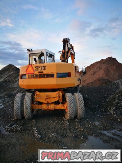 Liebherr 310 – fotografie 3