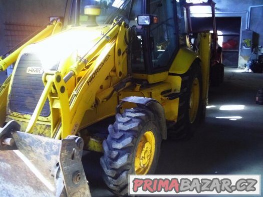 Traktorbagr Hidromek – fotografie 1