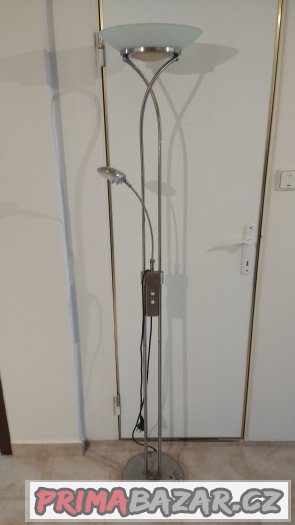 Stojací lampa – fotografie 1