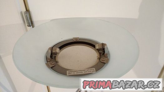 Stojací lampa – fotografie 2