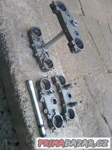 bryle na vidle KYB 48mm a central YAMAHA yz - wr 06-12 – fotografie 4