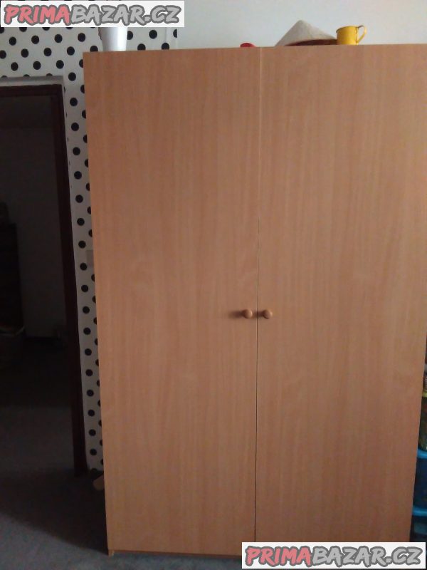 Prodám šatní skříně