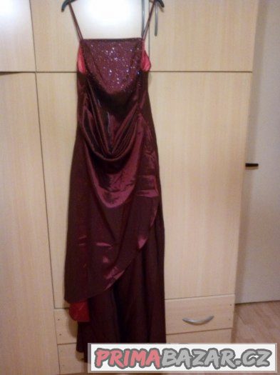 Prodam dlouhe saty rubinove cervena – fotografie 2