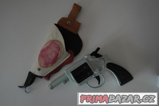 HRAČKA RETRO PISTOLKA + POUZDRO S VINETTOUEM – fotografie 1