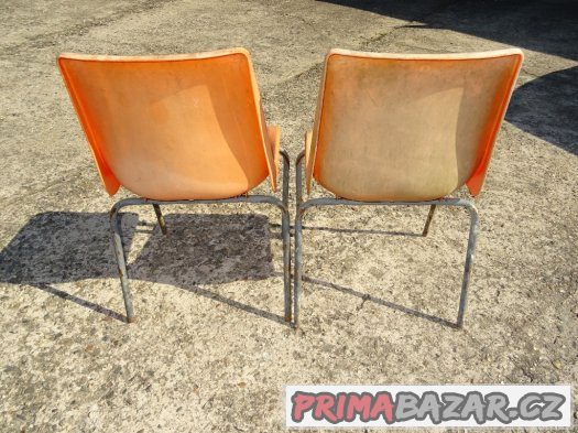 Retro - oranžové plastové židle - 2 ks – fotografie 5