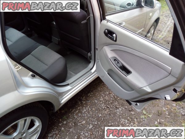 Chevrolet Nubira Combi CDX – fotografie 5
