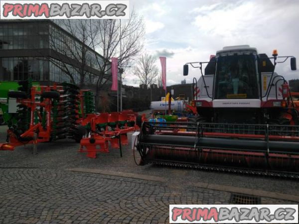 Kombajn ROSTSELMASH Vector – fotografie 2
