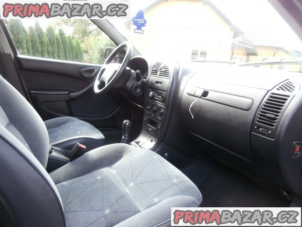 Prodám zachovalý Citroen Xsara r.v.2002 – fotografie 9
