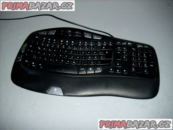 Multimedialní klávesnice Logitech