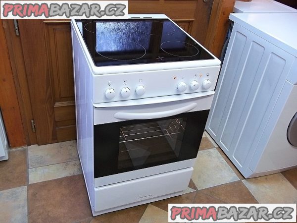 Sporák sklokeramický TERMIKEL šíře 50 cm horkovzduch