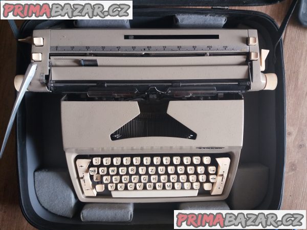 Psací stroj – fotografie 1