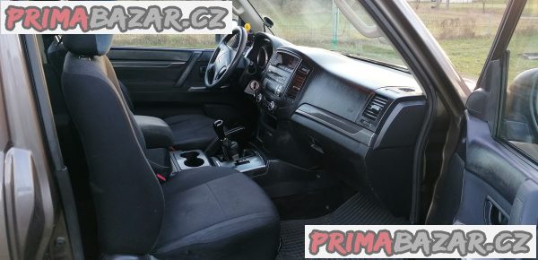 Mitsubishi Pajero – fotografie 8