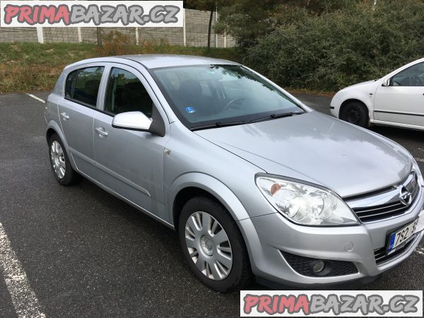 Opel Astra H – fotografie 2