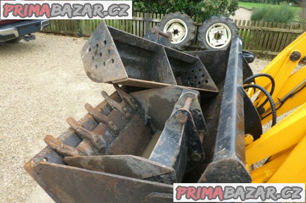 Traktorbagr JCB 2 C X – fotografie 3