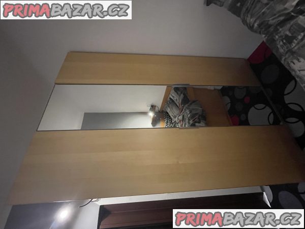 Šatní skříň Ikea – fotografie 2