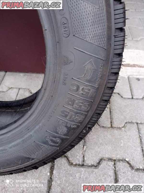 Prodám zimní pneumatiky značky Kleber transalp 215/65R15 cena je 6000 tel na mě je 723537304 – fotografie 9