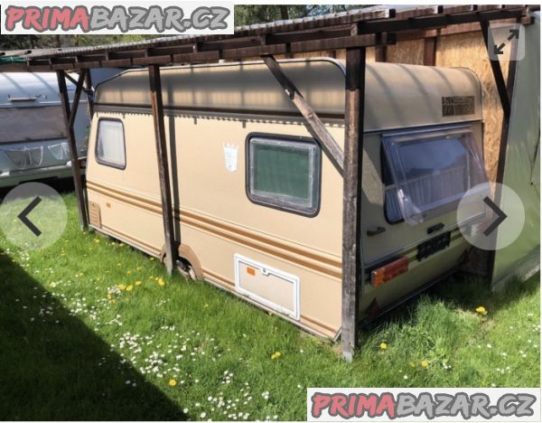 OBYTNÝ KARAVAN + dřevěná bouda – fotografie 4