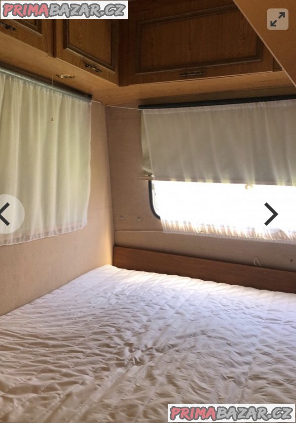 OBYTNÝ KARAVAN + dřevěná bouda – fotografie 9