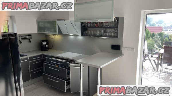 Prodám kuchyňskou linku – fotografie 6