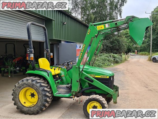 John Deere 4400 – fotografie 2