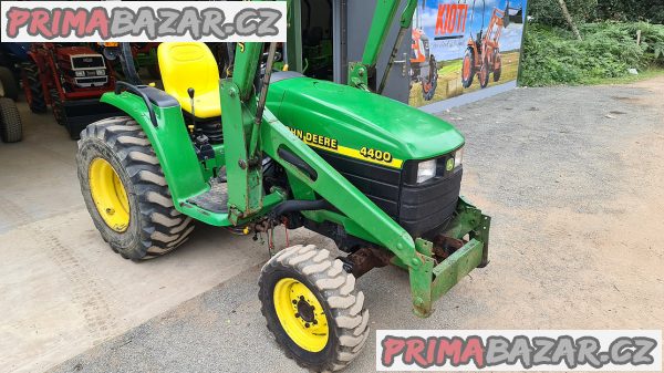 John Deere 4400 – fotografie 3