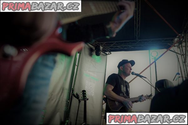 hudba na svatbu-ples-oslavu-zábavu – fotografie 2