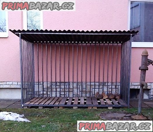 Dřevník-přístřešek na dřevo – fotografie 1