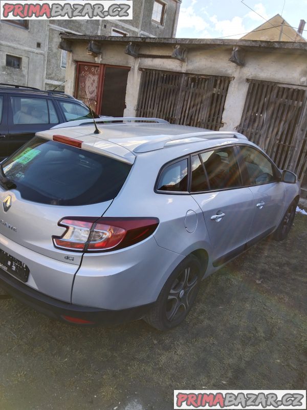 Renault Megane lll,  r.v. 2010 , 1.5 DCI 78kW – fotografie 3
