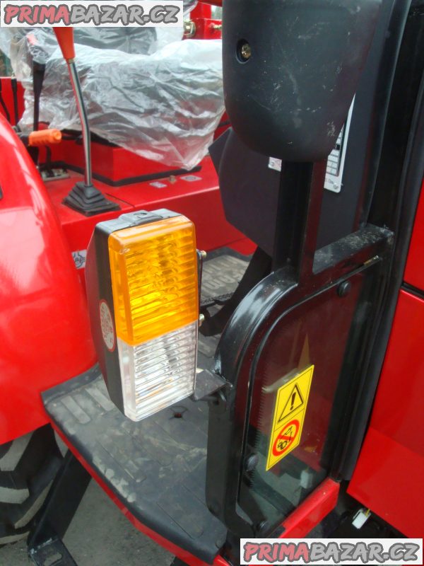 traktor 30 koní, 4x4, Malotraktor DongFeng 304G2 - 2022 – fotografie 7