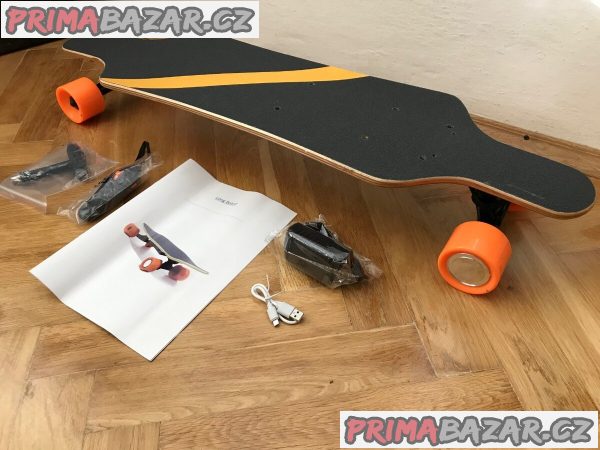 Elektrický longboard – fotografie 1