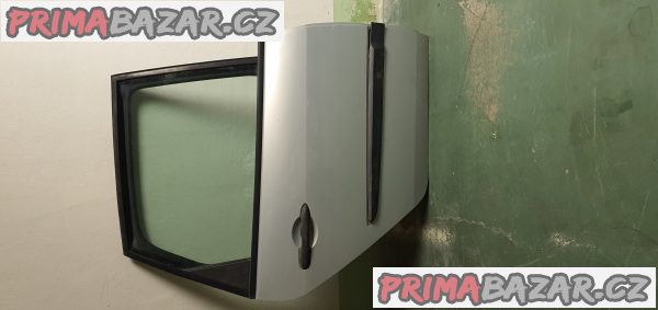 Pravé zadní dveře levně – fotografie 1