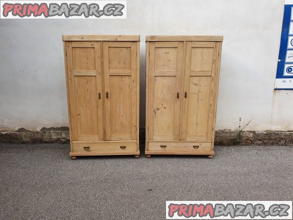 STAROŽITNÉ PÁROVÉ SKŘÍNĚ PO RENOVACI – fotografie 1