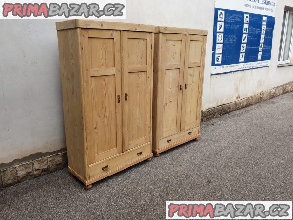 STAROŽITNÉ PÁROVÉ SKŘÍNĚ PO RENOVACI – fotografie 7